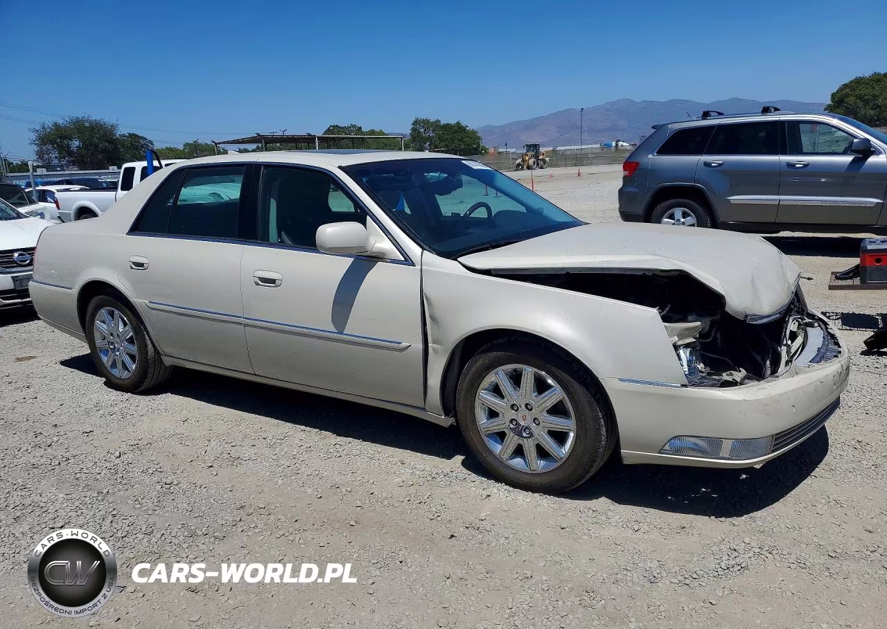 2011 Cadillac Dts Premium Collection VIN:1G6KH5E6XBU144066 - 4