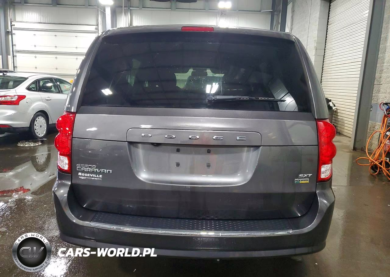 2019 Dodge Grand Caravan Sxt VIN:2C4RDGCG6KR712924 - 6
