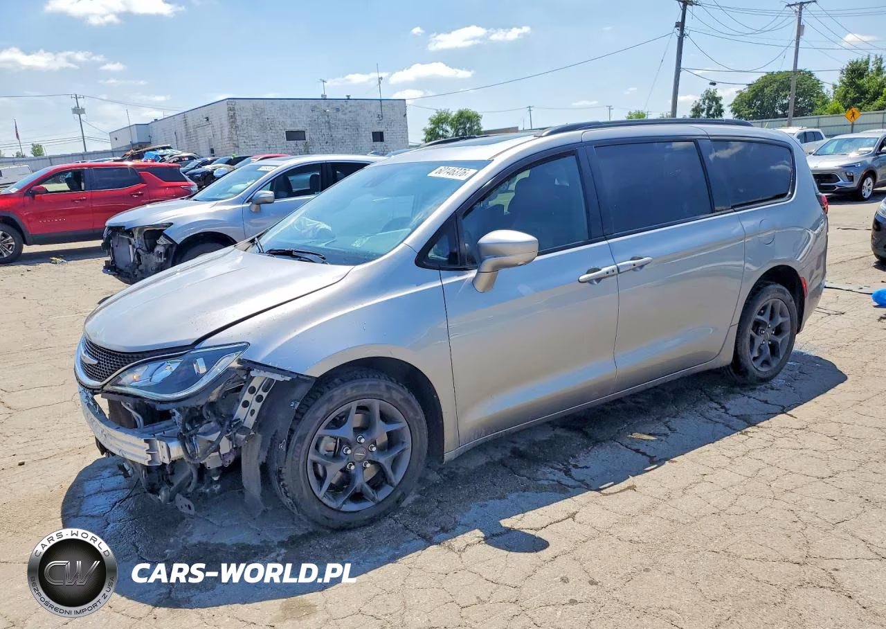 2020 Chrysler Pacifica Touring L Plus