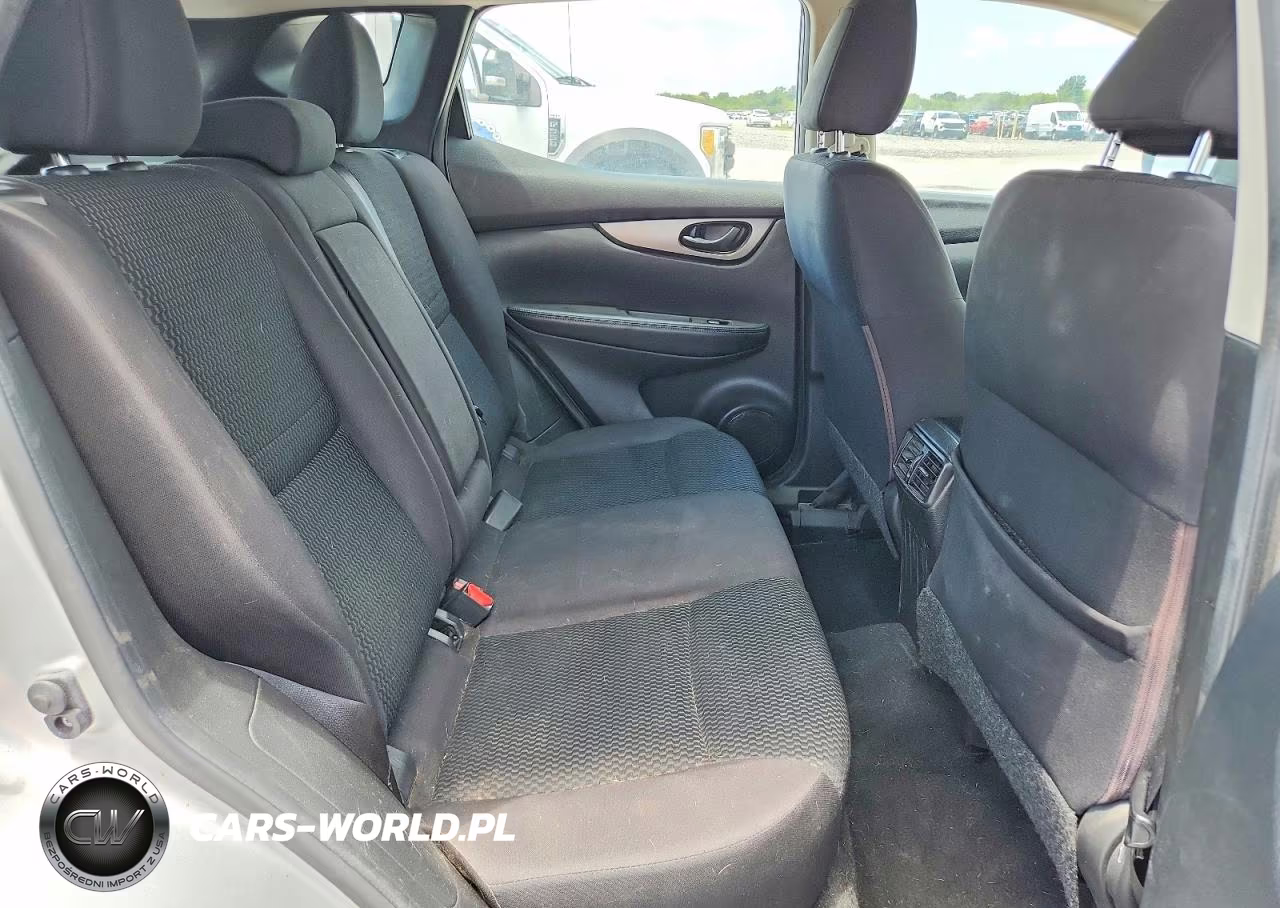 2018 Nissan Rogue Sport S VIN:JN1BJ1CP4JW156645 - 11