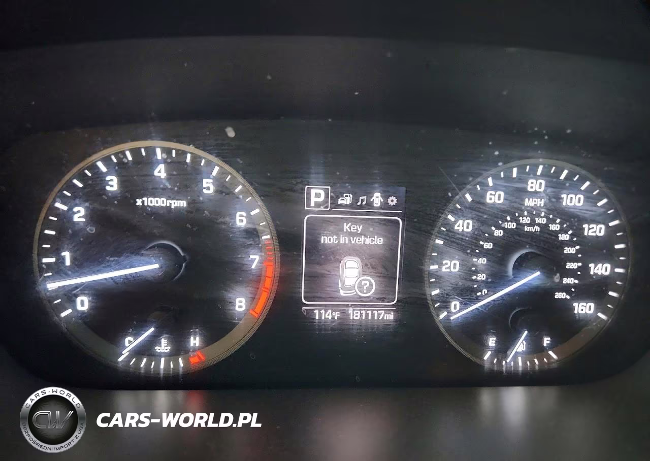 2016 Hyundai Sonata Sport VIN:5NPE34AF1GH419821 - 9
