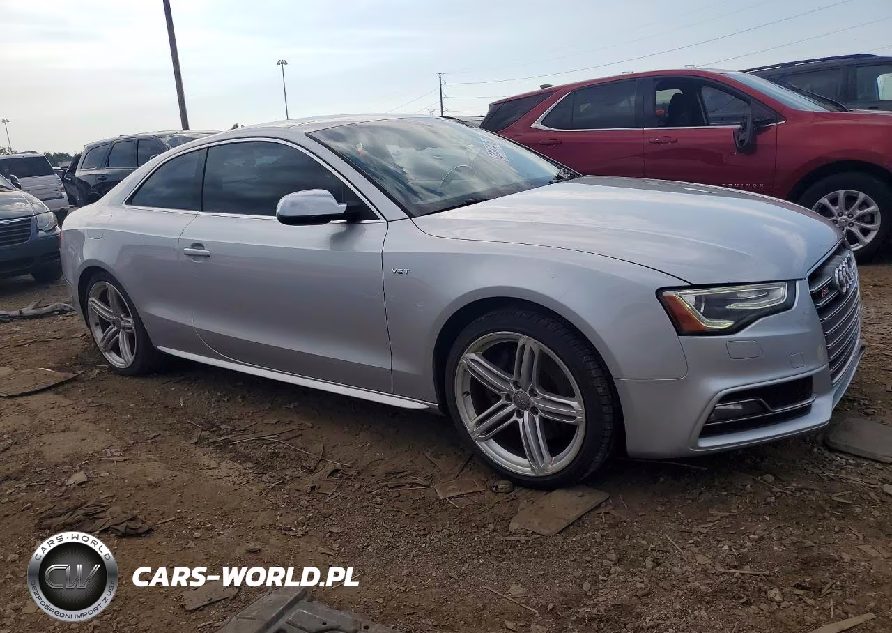 2013 Audi S5 Premium Plus VIN:WAUCGAFR6DA043260 - 4