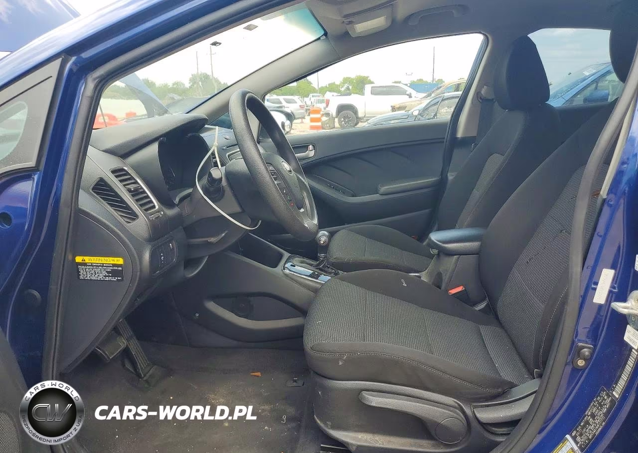 2017 Kia Forte Lx VIN:3KPFK4A74HE137775 - 7