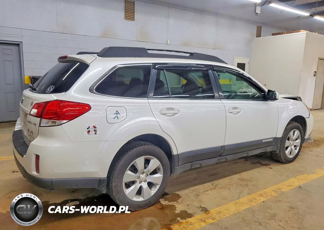 2011 Subaru Outback 2.5I Premium VIN:4S4BRBGC7B1328017 - 3