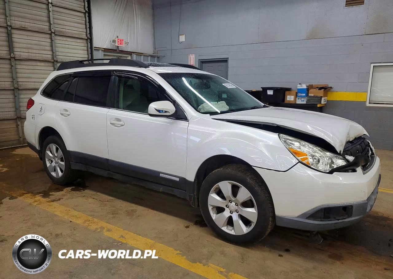 2011 Subaru Outback 2.5I Premium VIN:4S4BRBGC7B1328017 - 4
