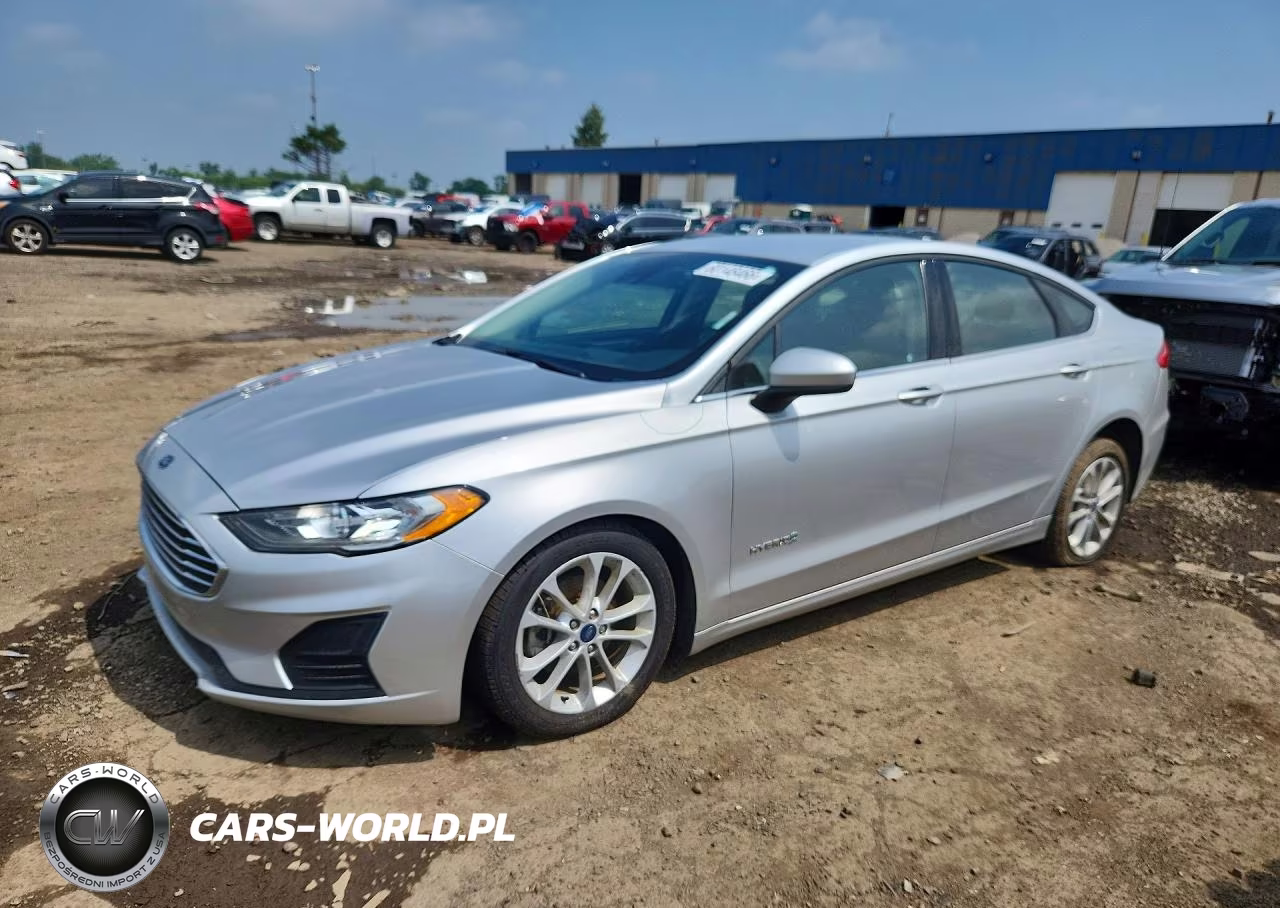 2019 Ford Fusion Se – zdjęcie 1 z 12