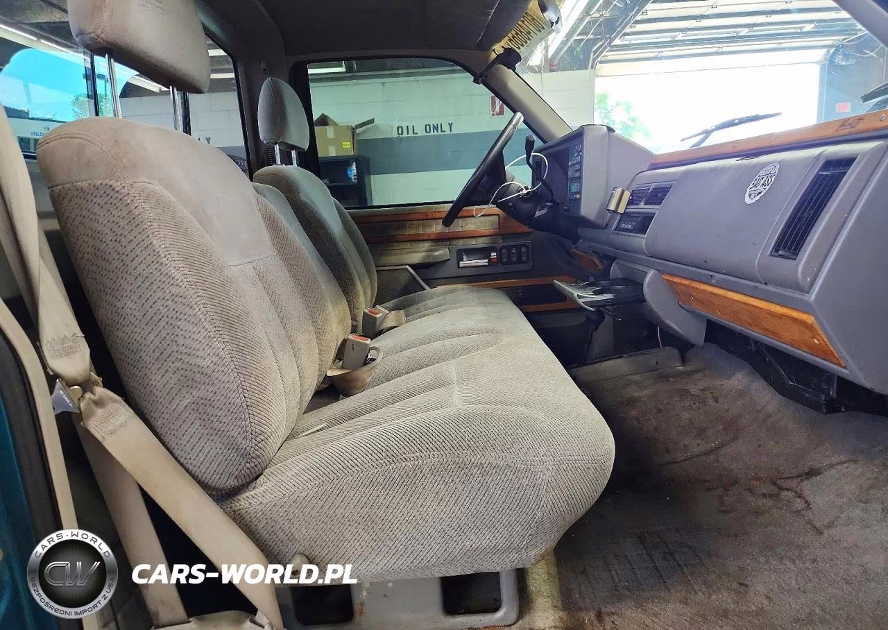 1993 Chevrolet Gmt-400 K1500 VIN:1GBEK14K6PZ212560 - 10