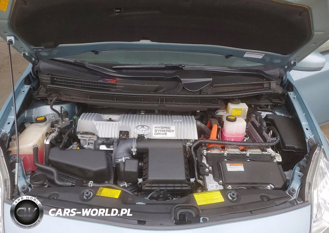 2013 Toyota Prius Two VIN:JTDKN3DU7D1647343 - 11