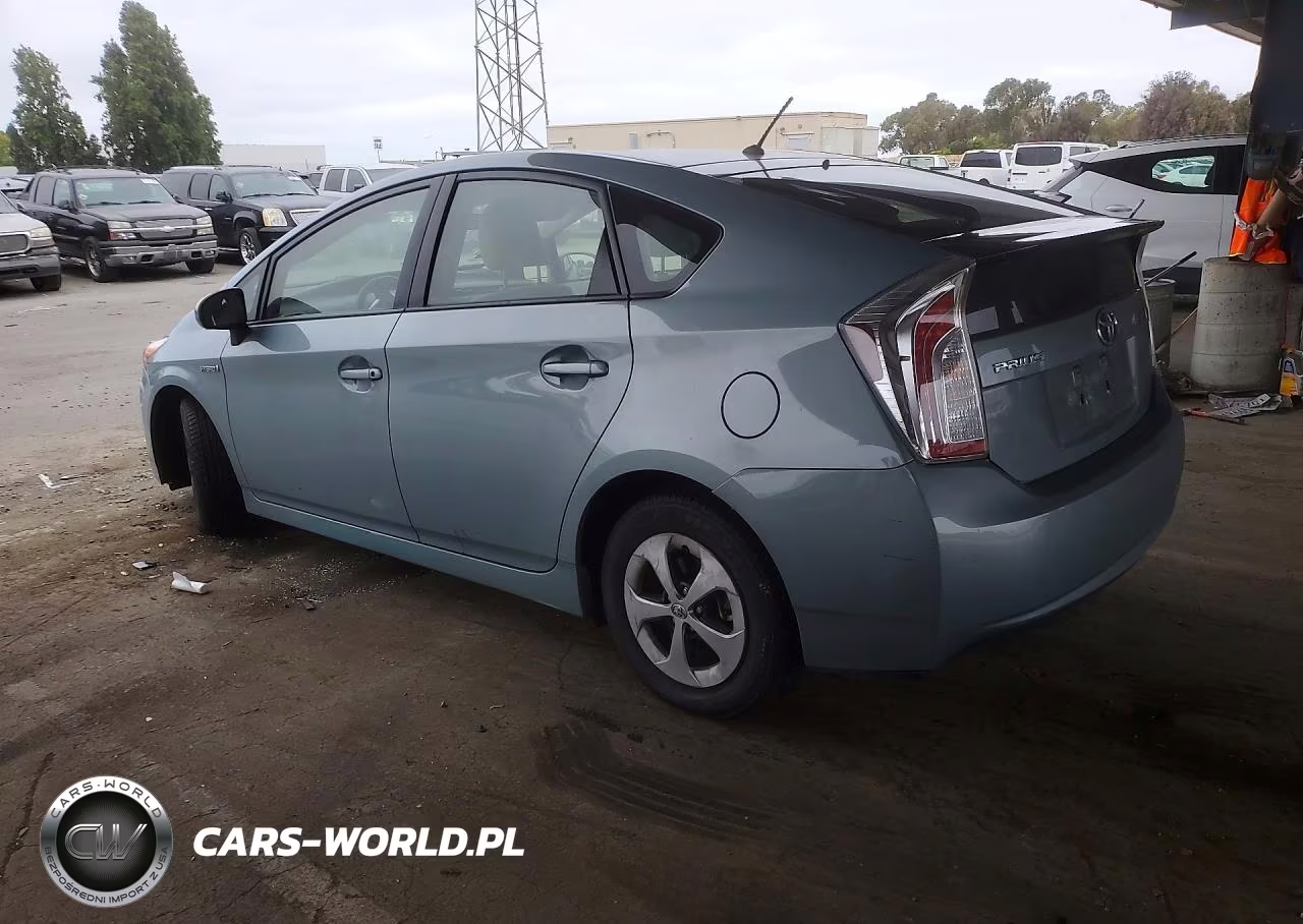 2013 Toyota Prius Two VIN:JTDKN3DU7D1647343 - 2