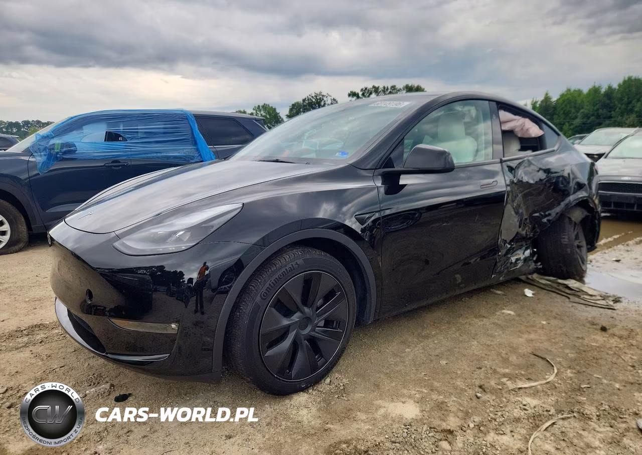 2025 Tesla Model Y – zdjęcie 1 z 14