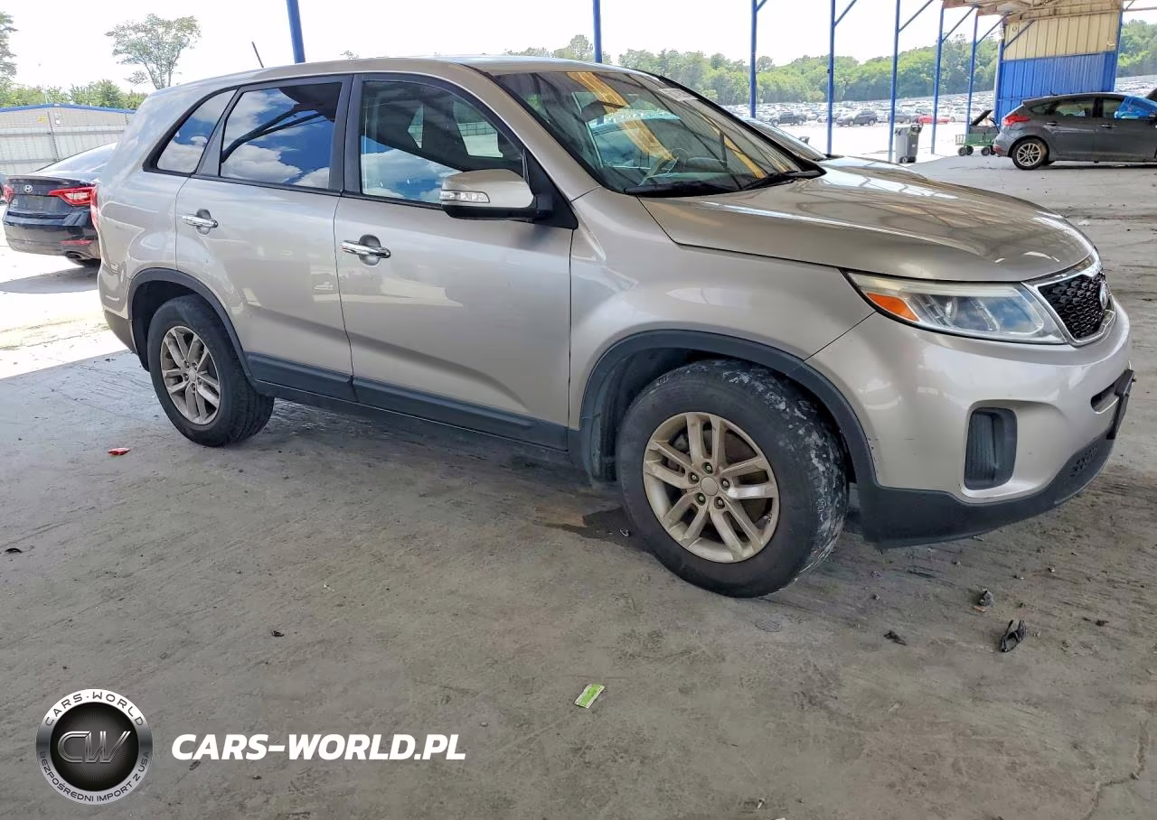 2015 Kia Sorento Lx VIN:5XYKT3A69FG578038 - 4