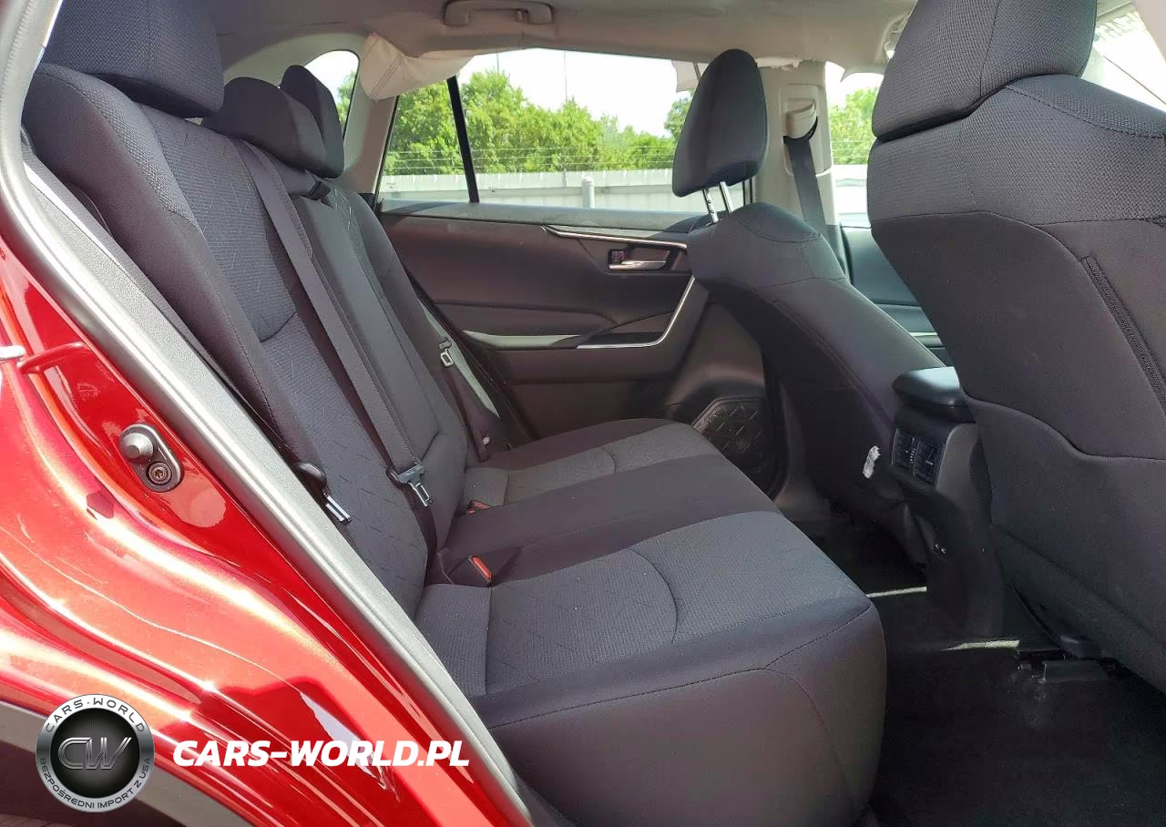2025 Toyota Rav4 Xle VIN:2T3W1RFV8SW423860 - 11