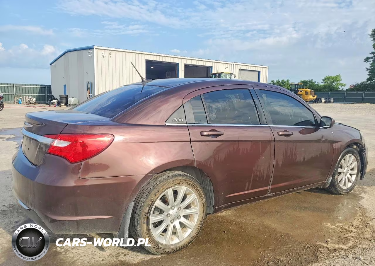2012 Chrysler 200 Touring VIN:1C3CCBBB9CN197339 - 3