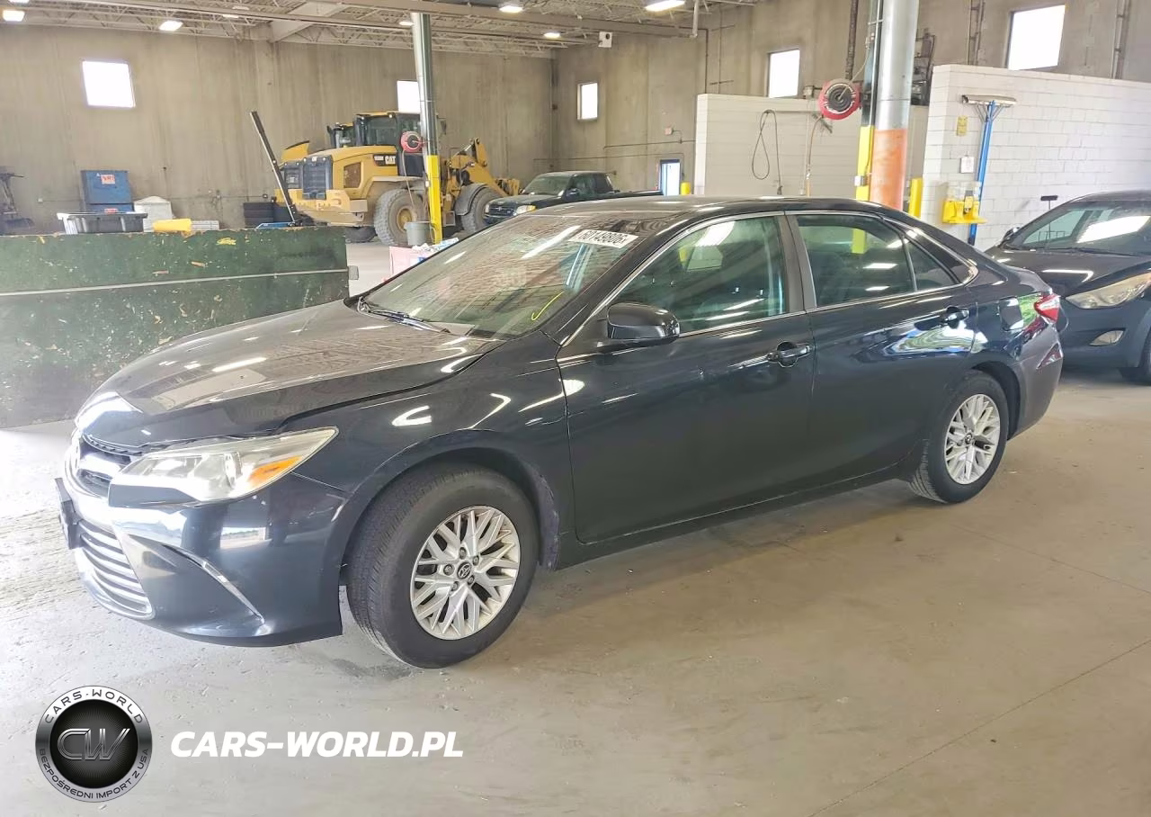 2016 Toyota Camry Le