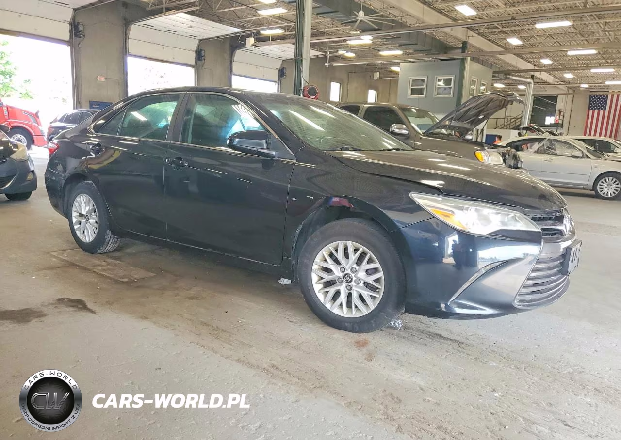 2016 Toyota Camry Le VIN:4T1BF1FK9GU611066 - 4