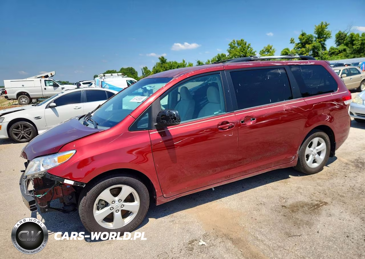 2011 Toyota Sienna Le