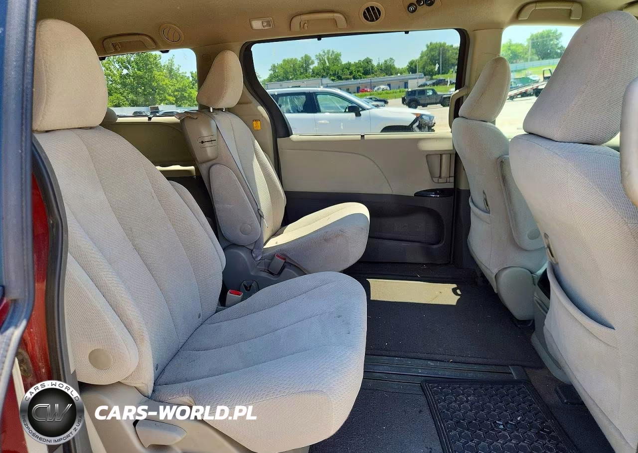 2011 Toyota Sienna Le VIN:5TDKK3DC4BS130260 - 11