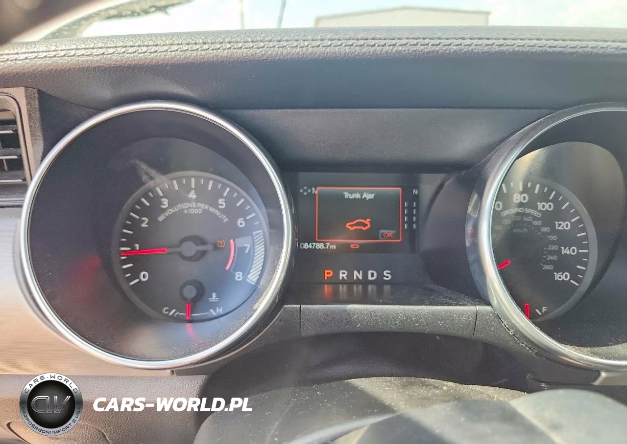 2021 Ford Mustang VIN:1FATP8UH5M5103744 - 9