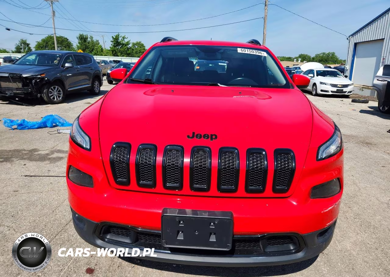 2018 Jeep Cherokee Latitude VIN:1C4PJLCB0JD618326 - 5