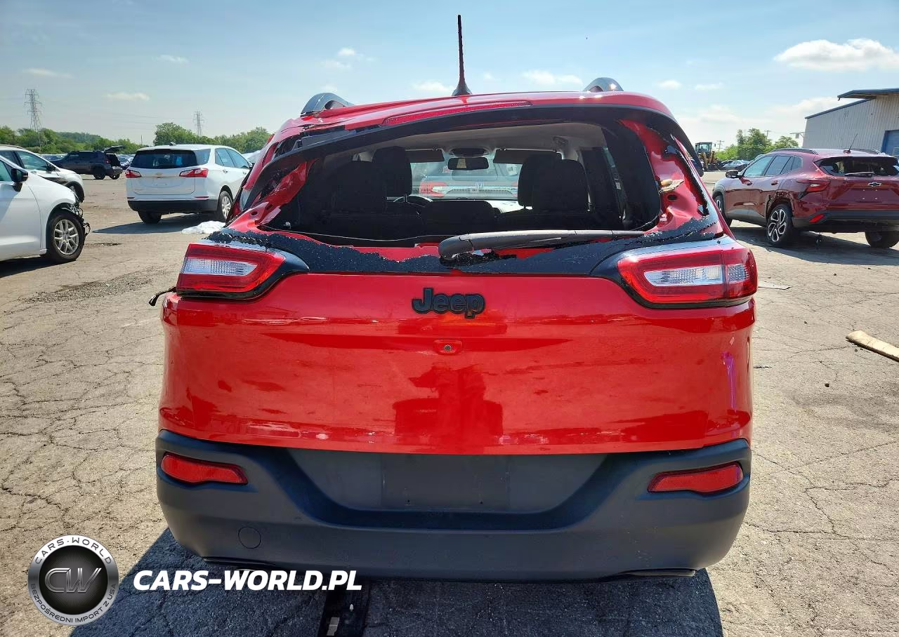 2018 Jeep Cherokee Latitude VIN:1C4PJLCB0JD618326 - 6