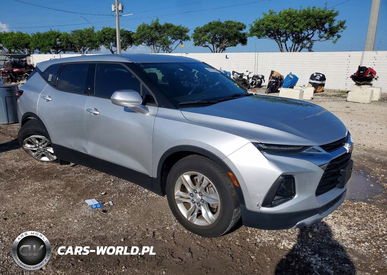 2020 Chevrolet Blazer L VIN:3GNKBARA7LS562342 - 4