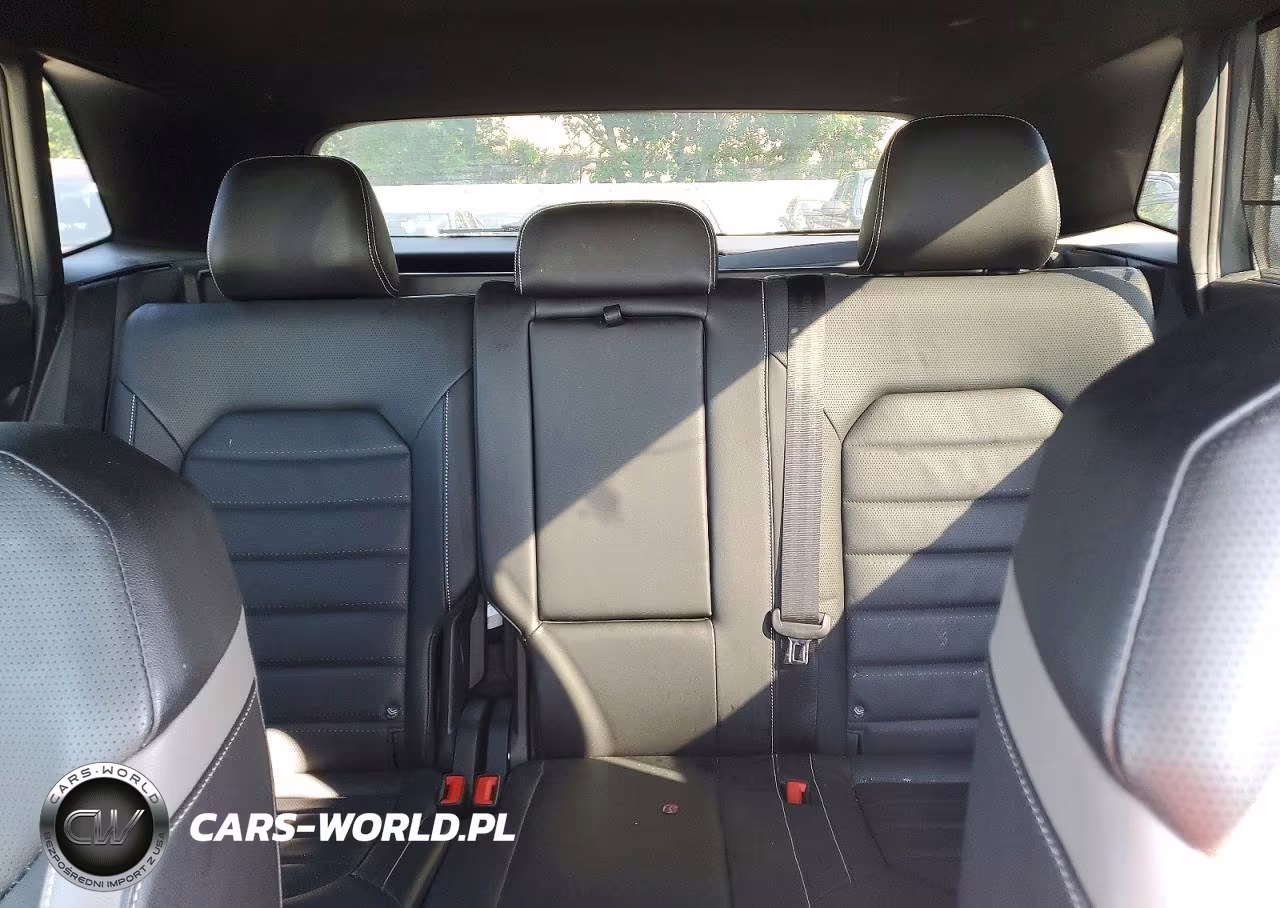 2023 Volkswagen Atlas Cross Sport Sel Premium R-Line VIN:1V2FE2CA5PC228644 - 10
