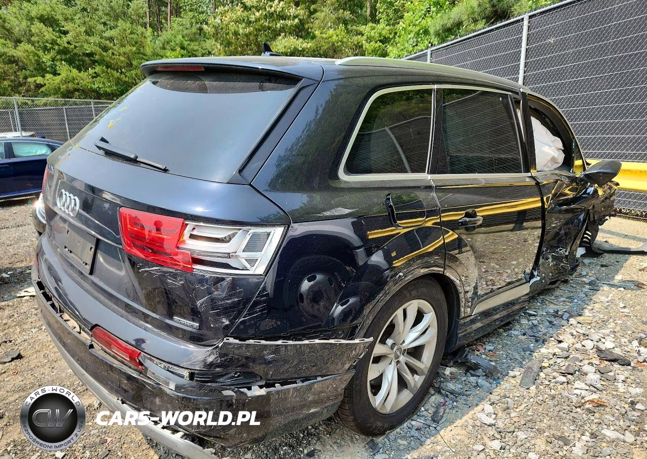 2017 Audi Q7 Premium VIN:WA1AHAF74HD038336 - 3