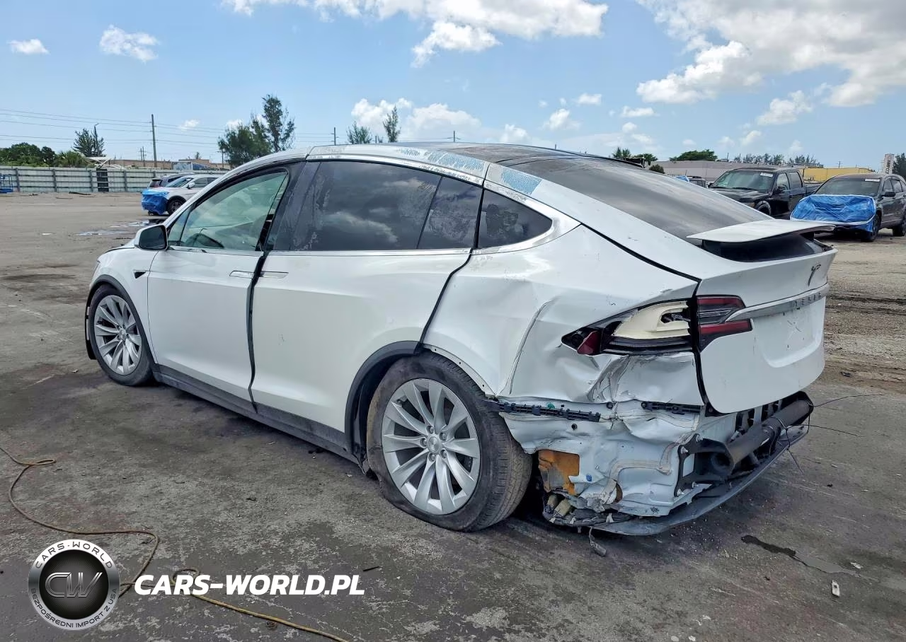 2021 Tesla Model X VIN:5YJXCBE21MF322567 - 2