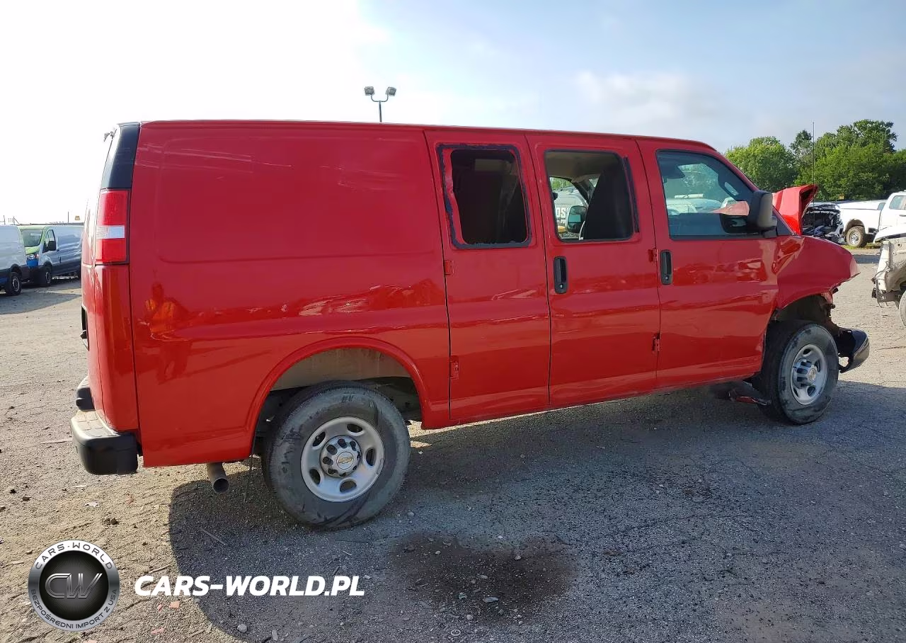 2025 Chevrolet Express 2500 Cargo Delivery Van VIN:1GCWGAFP6S1147730 - 3