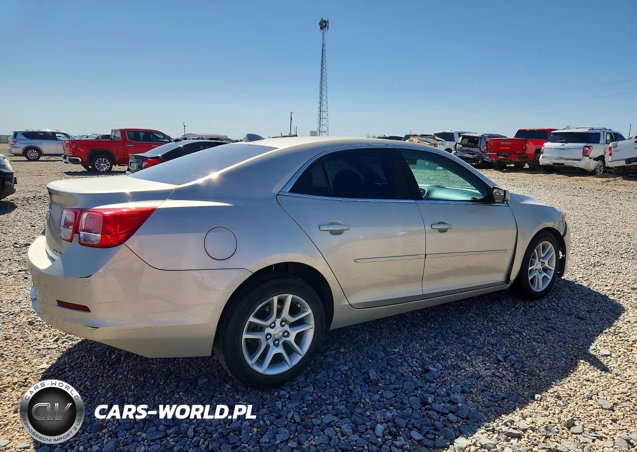 2014 Chevrolet Malibu 1Lt VIN:1G11C5SL2EF275513 - 3
