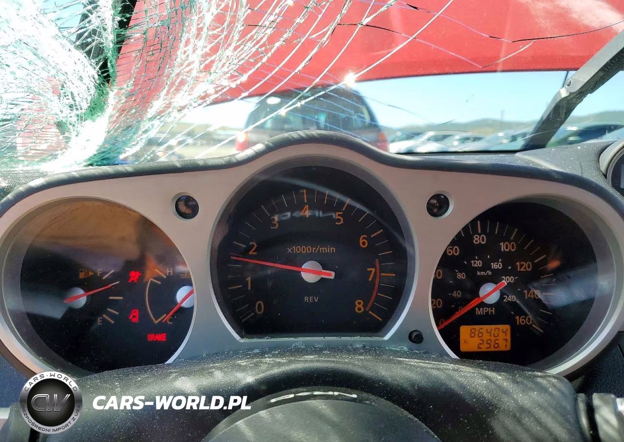2005 Nissan 350Z Coupe VIN:JN1AZ34D75M600638 - 9