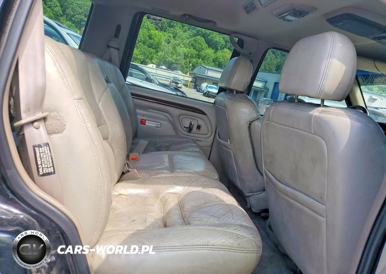 2000 Cadillac Escalade Luxury VIN:1GYEK63R6YR176324 - 11