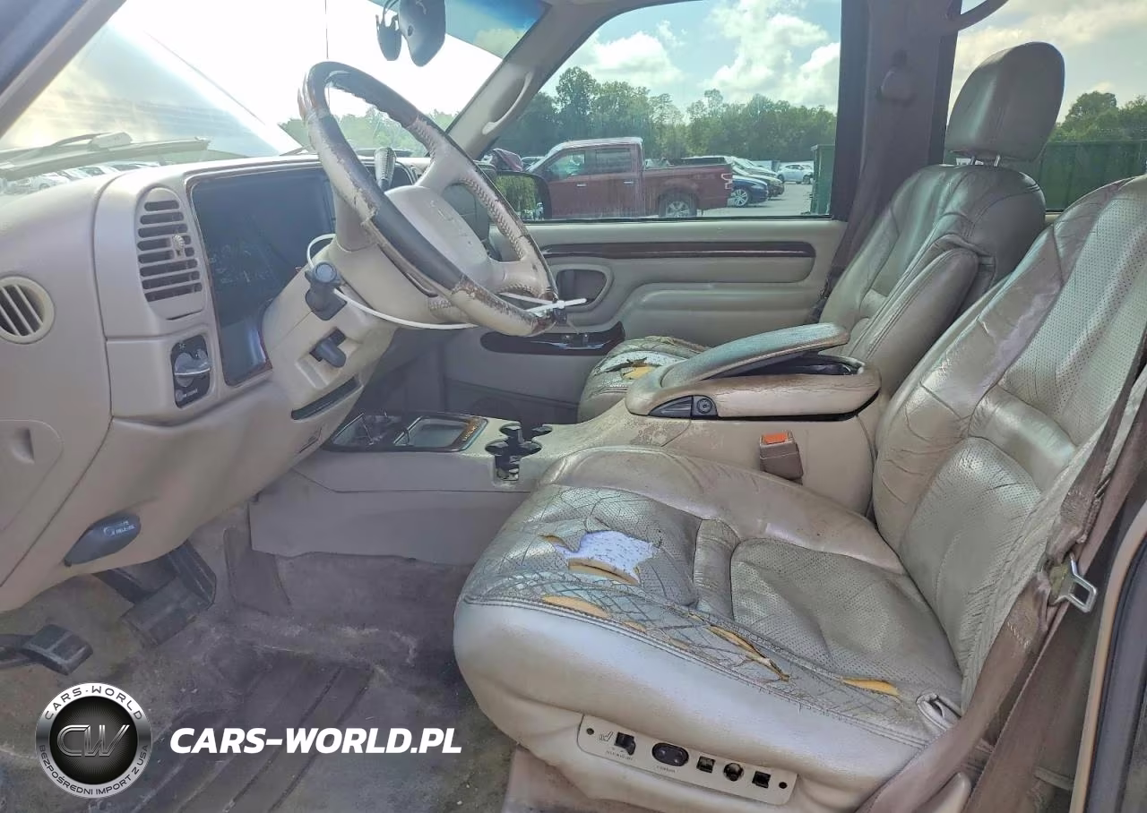 2000 Cadillac Escalade Luxury VIN:1GYEK63R6YR176324 - 7