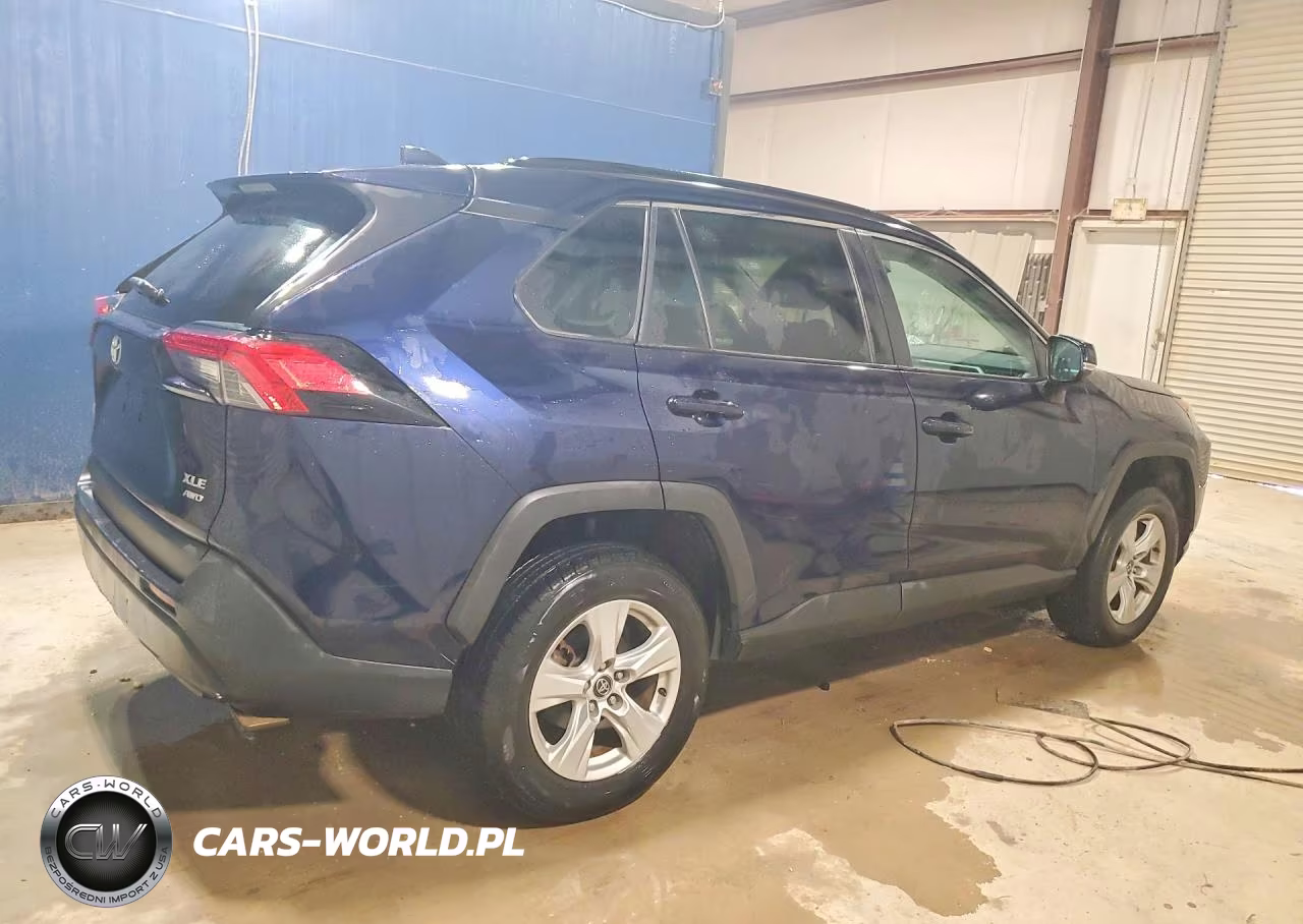 2021 Toyota Rav4 Xle VIN:2T3P1RFV5MW152523 - 3