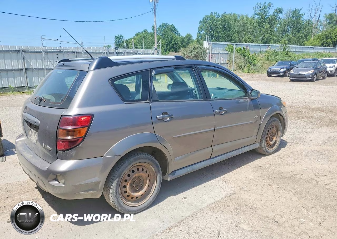 2007 Pontiac Vibe VIN:5Y2SL658X7Z414331 - 3