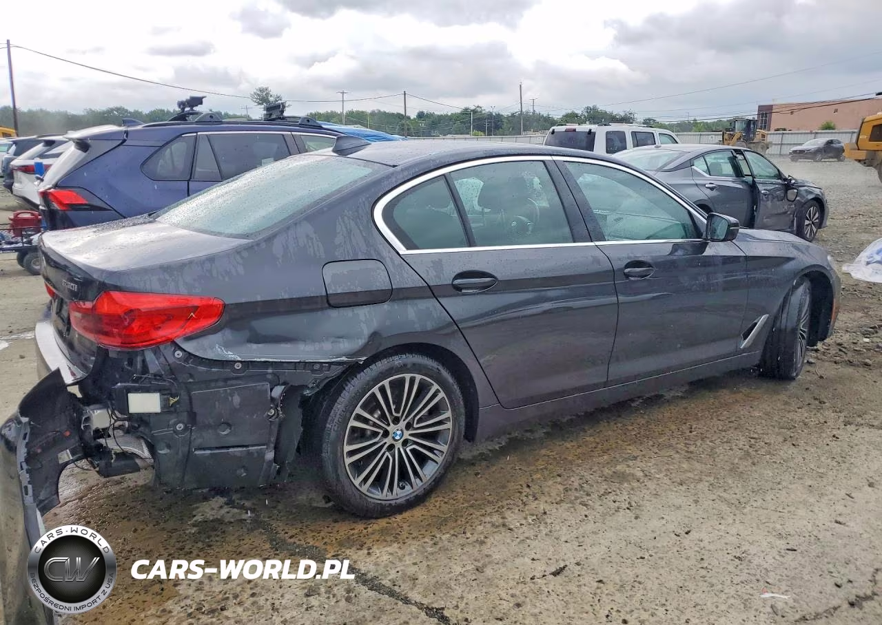 2020 BMW 530 Xi VIN:WBAJR7C01LCD69984 - 3