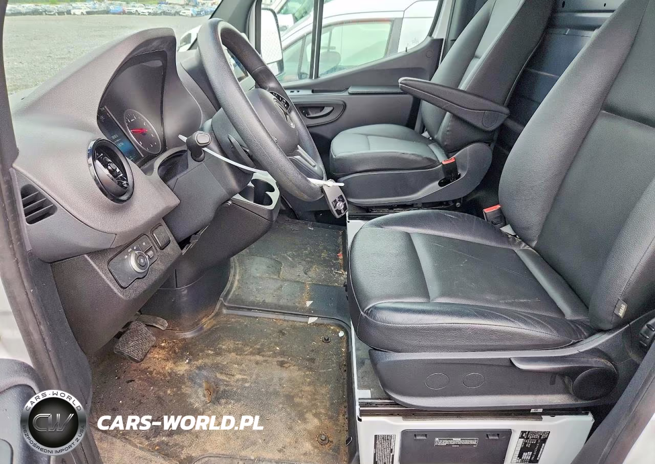 2024 Mercedes-Benz Sprinter 4500 Delivery Van VIN:W1Y9NC3Y7RT179060 - 7