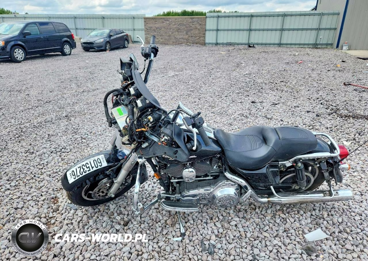 2008 Harley-Davidson Flhx VIN:1HD1KB4118Y628013 - 3