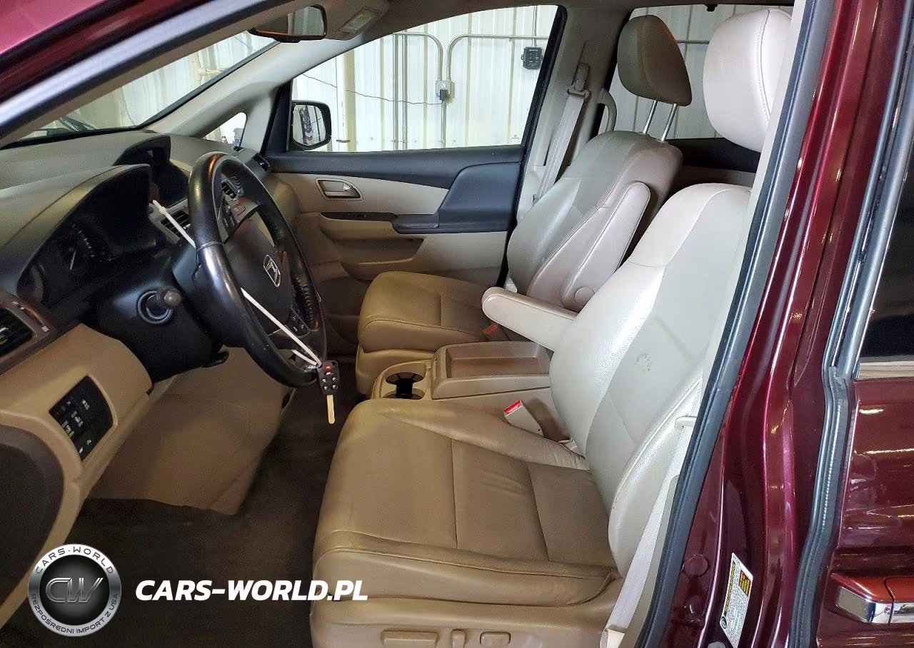 2011 Honda Odyssey Touring VIN:5FNRL5H95BB018335 - 7