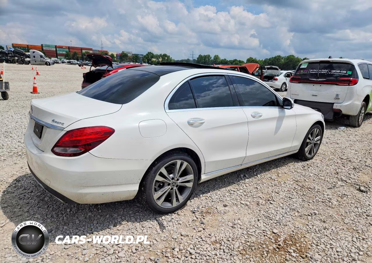 2018 Mercedes-Benz C 300 4Matic VIN:WDDWF4KB3JR413905 - 3