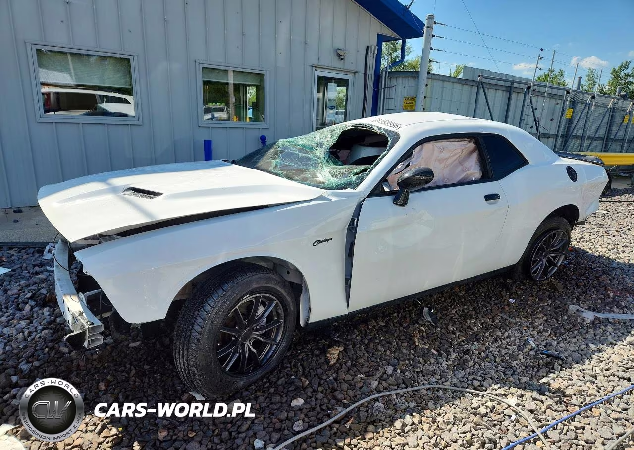 2016 Dodge Challenger Sxt
