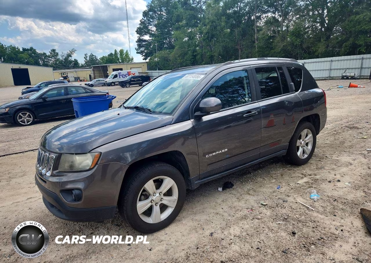 2016 Jeep Compass Latitude – zdjęcie 1 z 12