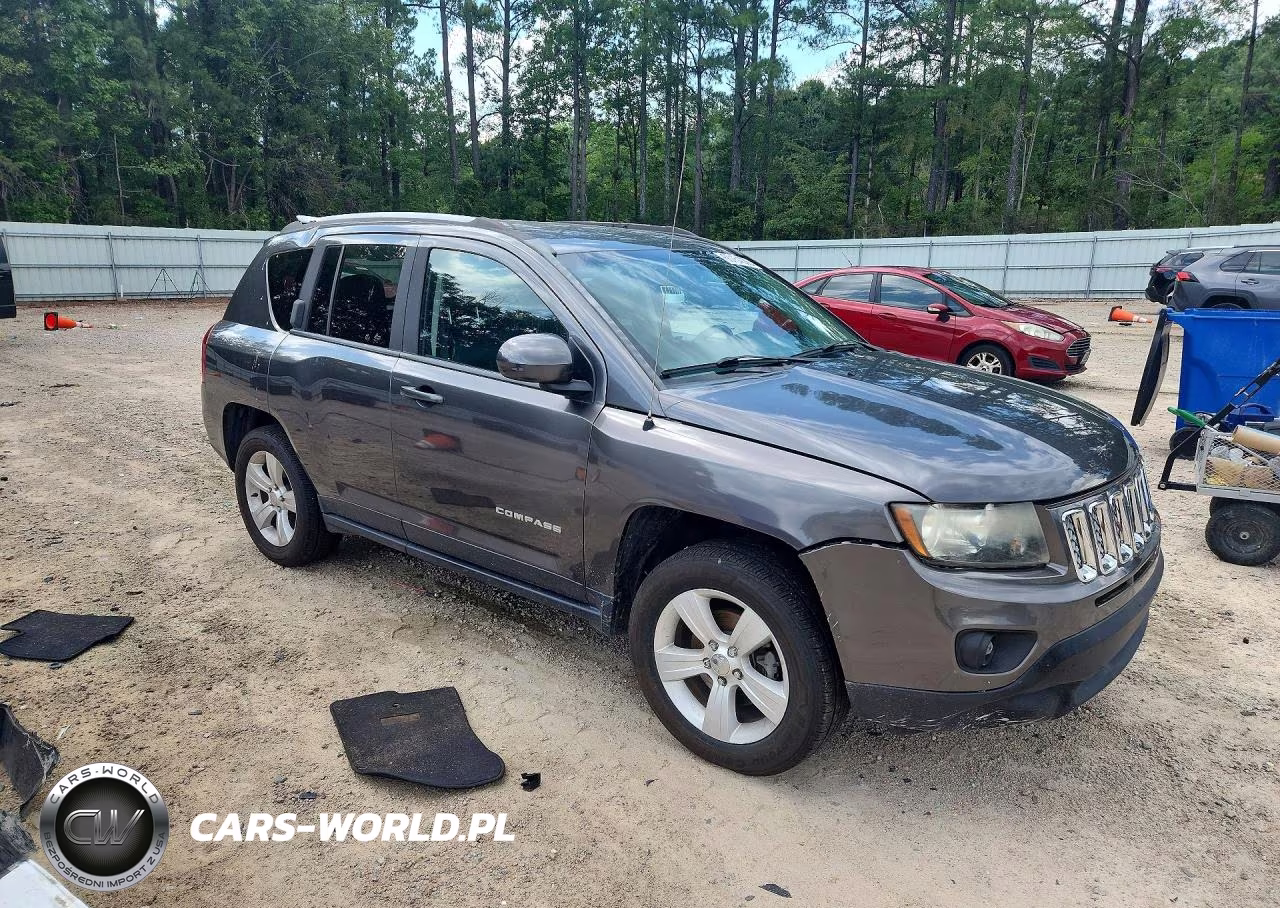 2016 Jeep Compass Latitude VIN:1C4NJDEB9GD757731 - 4