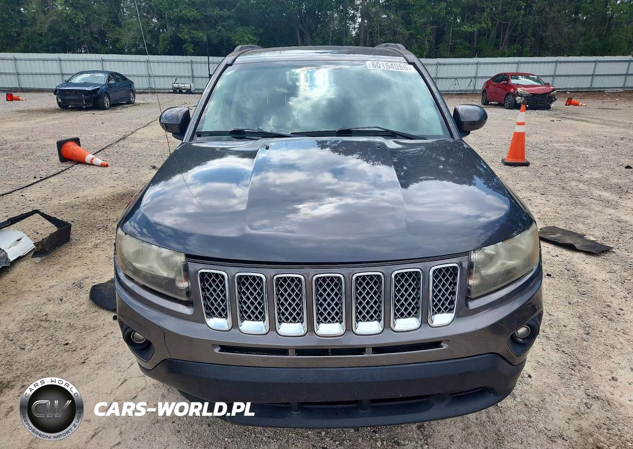2016 Jeep Compass Latitude VIN:1C4NJDEB9GD757731 - 5