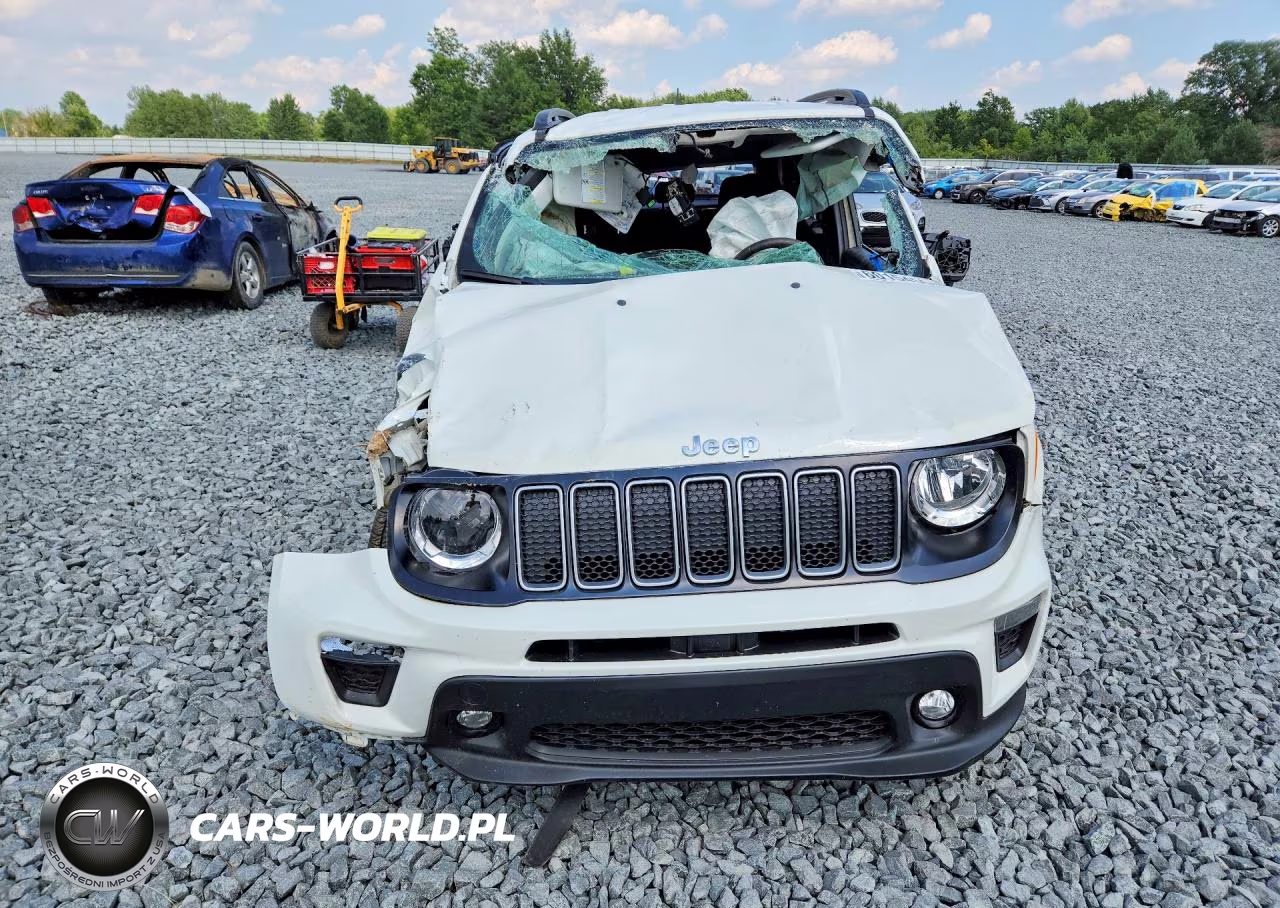 2023 Jeep Renegade Latitude VIN:ZACNJDB17PPP14998 - 5