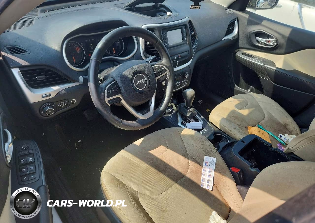 2016 Jeep Cherokee Latitude VIN:1C4PJMCB2GW214690 - 8