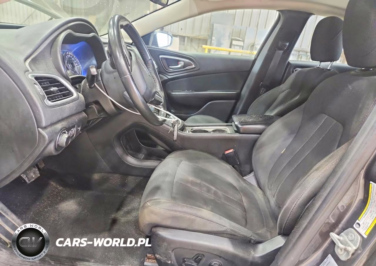 2015 Chrysler 200 Limited VIN:1C3CCCAB8FN749439 - 7