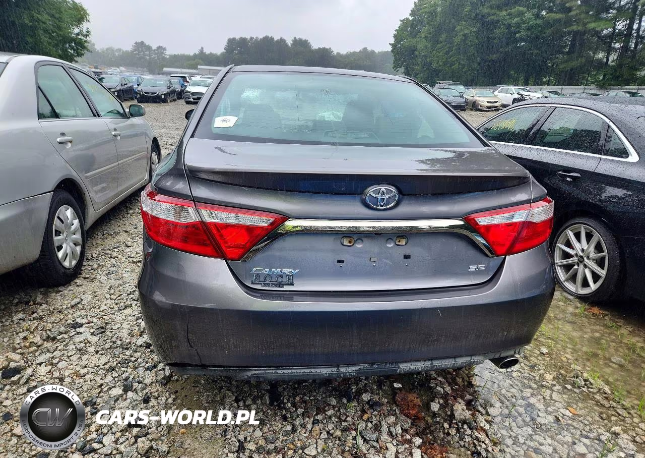 2015 Toyota Camry Se VIN:4T1BF1FK4FU109208 - 6