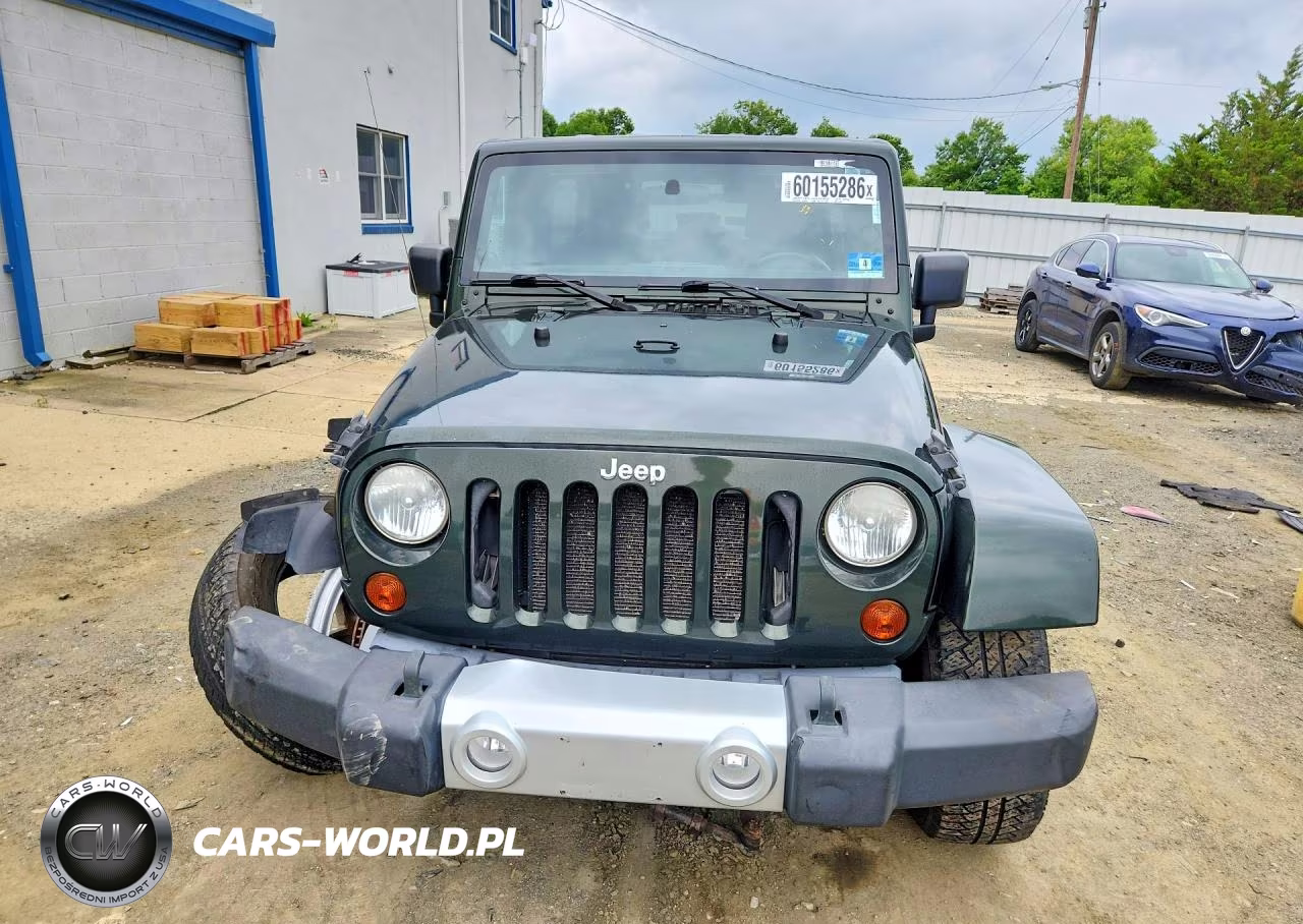 2011 Jeep Wrangler Unlimited Sahara VIN:1J4BA5H1XBL532660 - 5