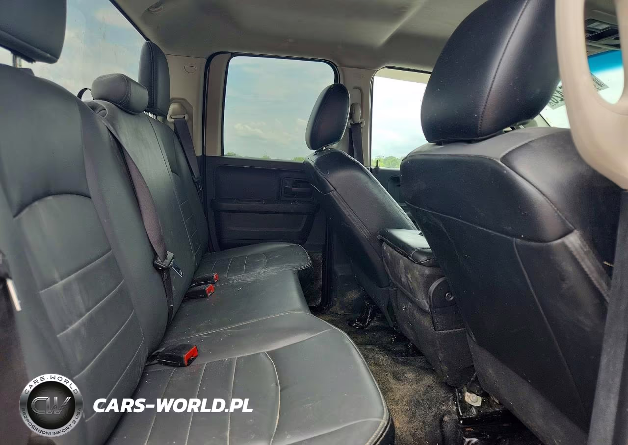 2021 Ram 1500 Classic Tradesman VIN:1C6RR6FG0MS508720 - 10
